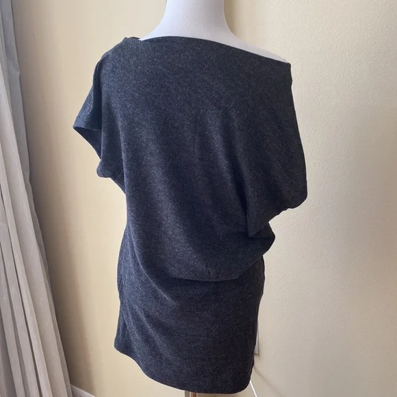 Asymmetrical Grey Dress - Picture 3 of 7